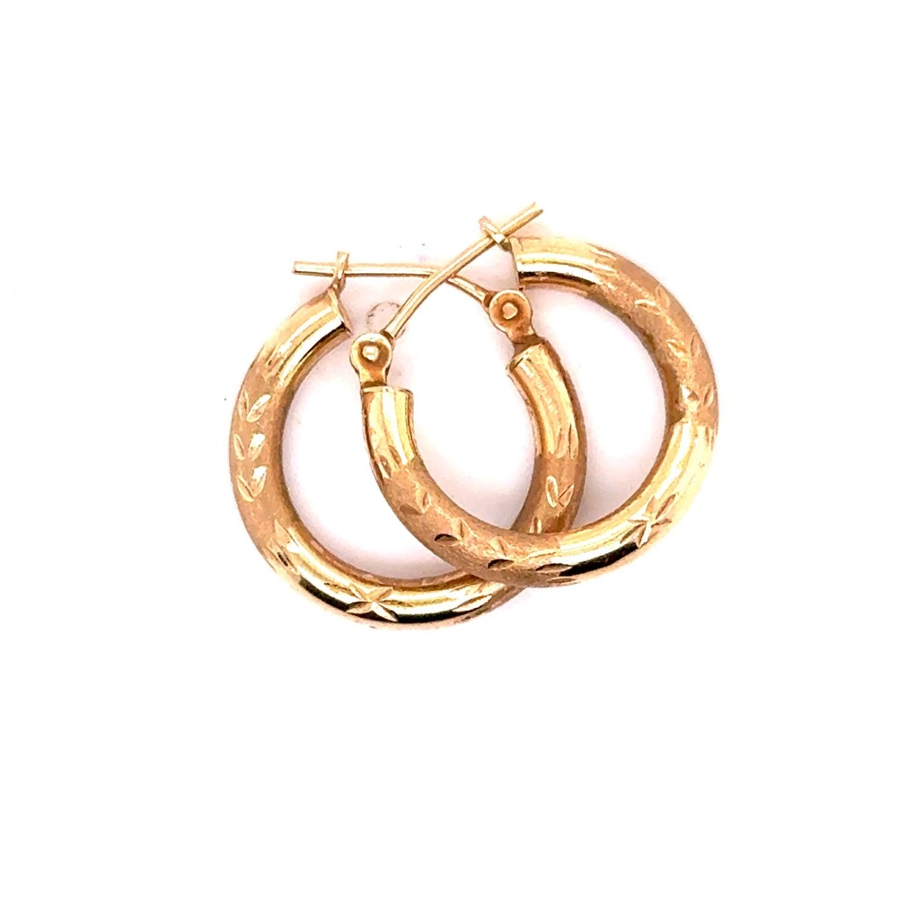 Small 10k Yellow Gold Diamond Cut Star Etched Hoop Earrings 1.1g 0.75 Inch